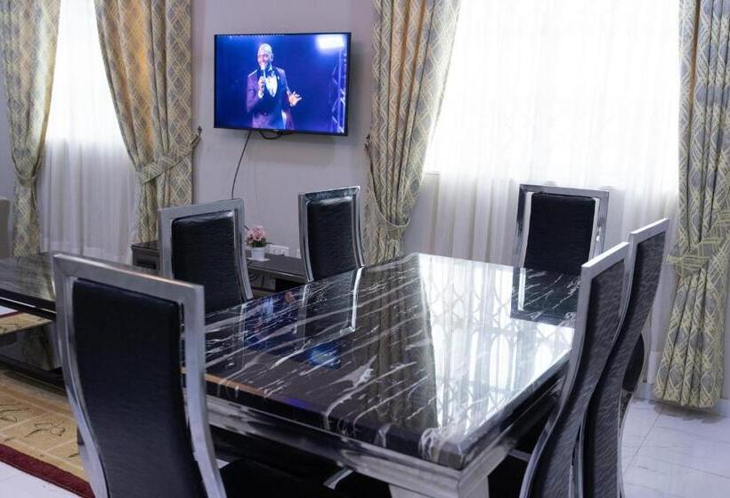 مبيت وإفطار Atom Height Apartment