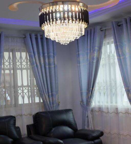 مبيت وإفطار Atom Height Apartment