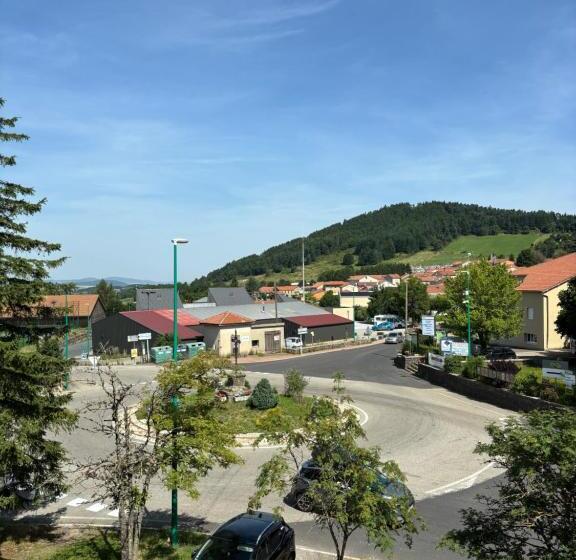 مبيت وإفطار Le Natiflo