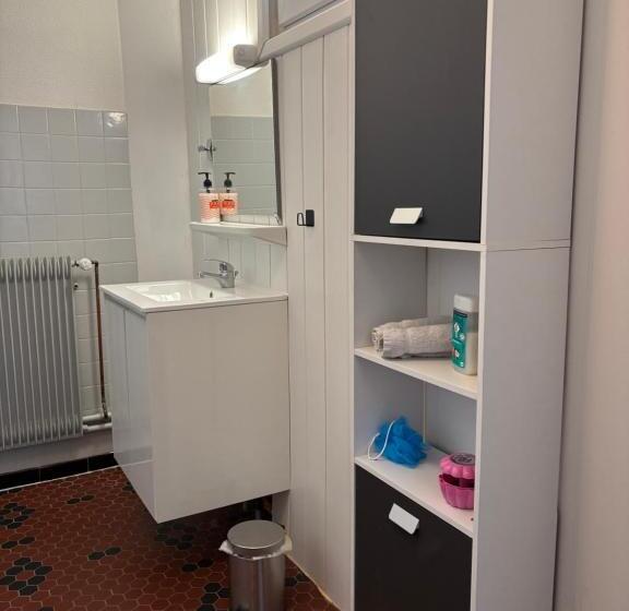 مبيت وإفطار Le Natiflo