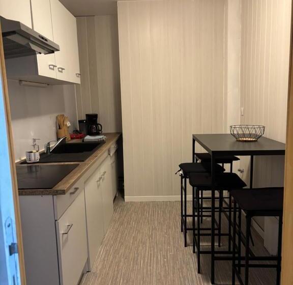 مبيت وإفطار Le Natiflo