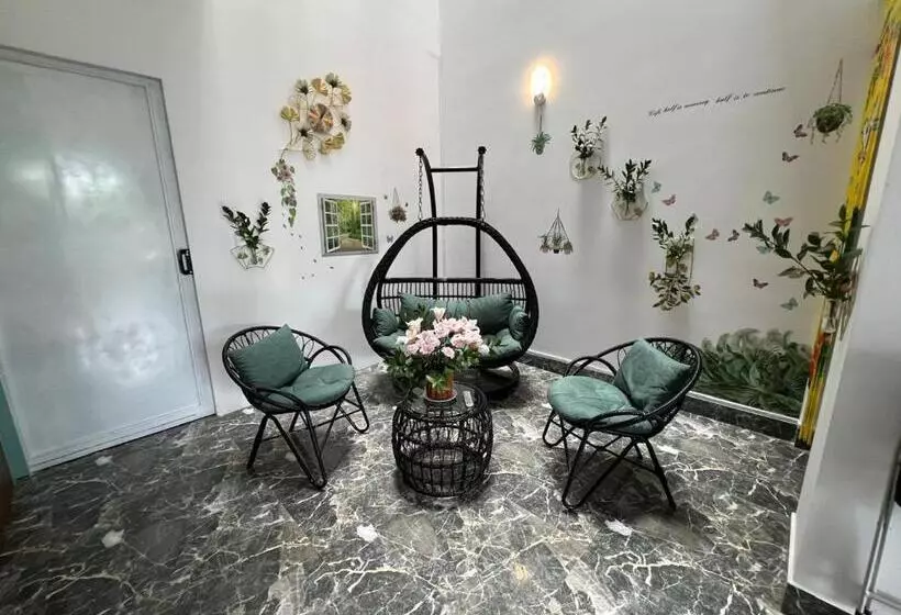 تختخواب و صبحانه Oasis Homestay