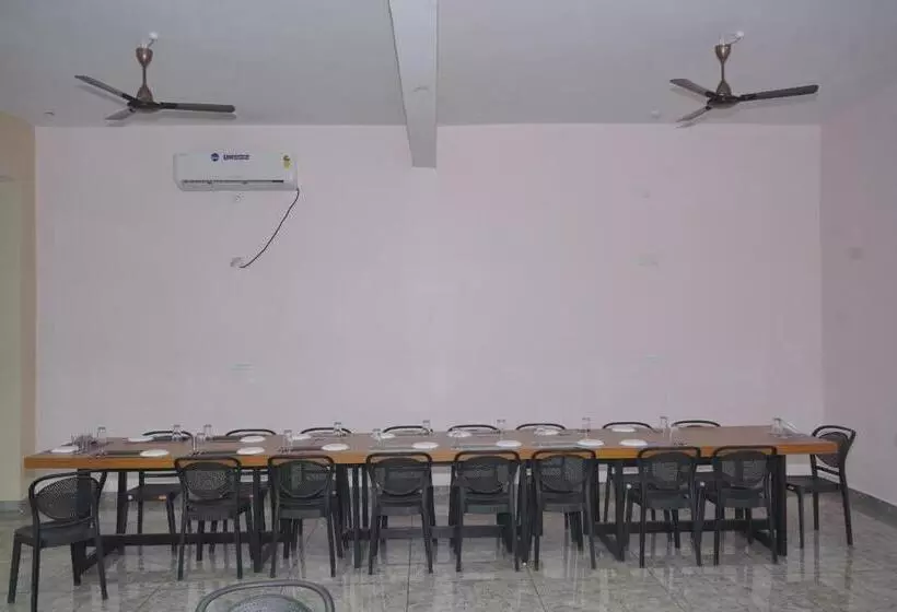 ホテル Brij Palace