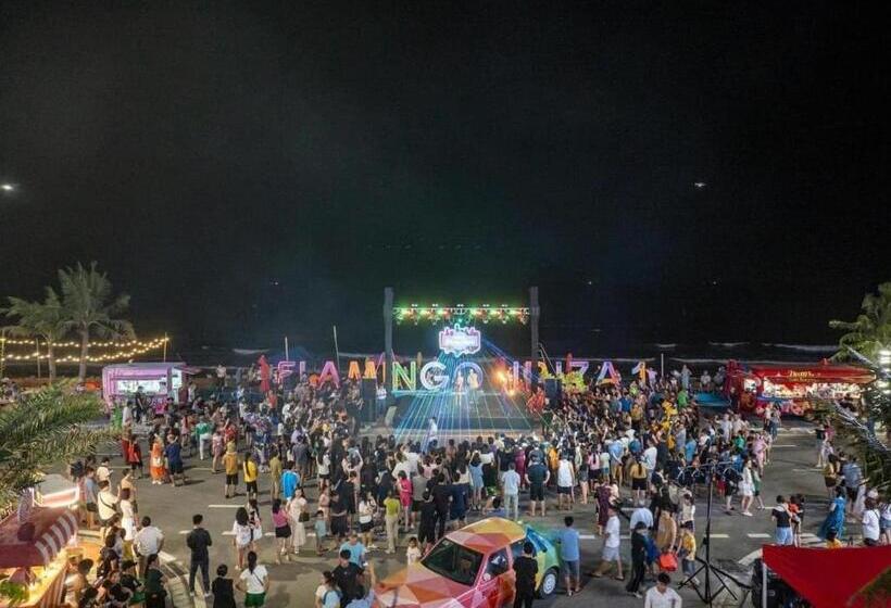 هتل Flamingo Linh Trường   Hải Tiến Khu Nghỉ Dưỡng 5 Sao Cạnh Chùa Bụt