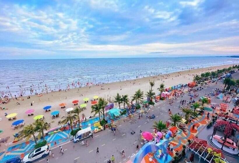 هتل Flamingo Linh Trường   Hải Tiến Khu Nghỉ Dưỡng 5 Sao Cạnh Chùa Bụt