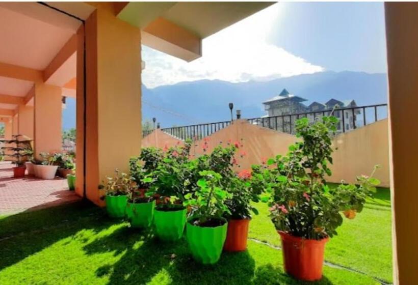 酒店 Pinaak Rosett