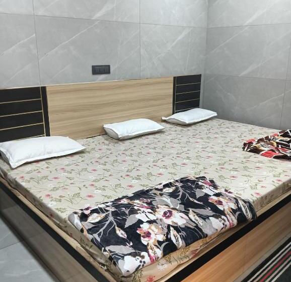 ホテル Shree Ram Guest House