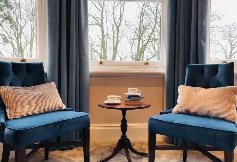 ホテル Tern Hill Hall