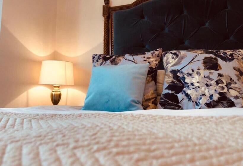 ホテル Tern Hill Hall