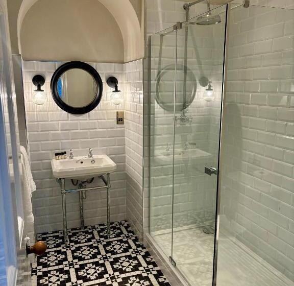 ホテル Tern Hill Hall