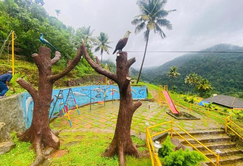 Peak Paradise Resort