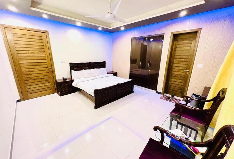 پانسیون Alpine Family Lodges