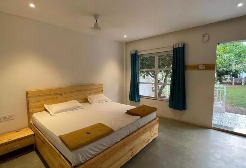 Lomakeskus Pra Tiksha Farm
