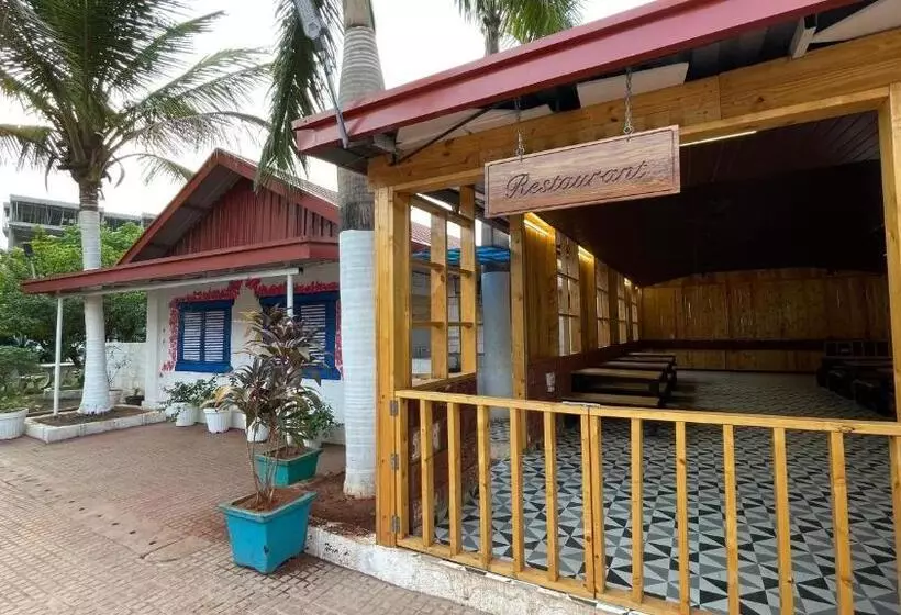Lomakeskus Pra Tiksha Farm