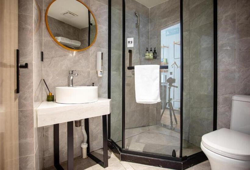 网鱼电竞酒店上海新国际博览中心店