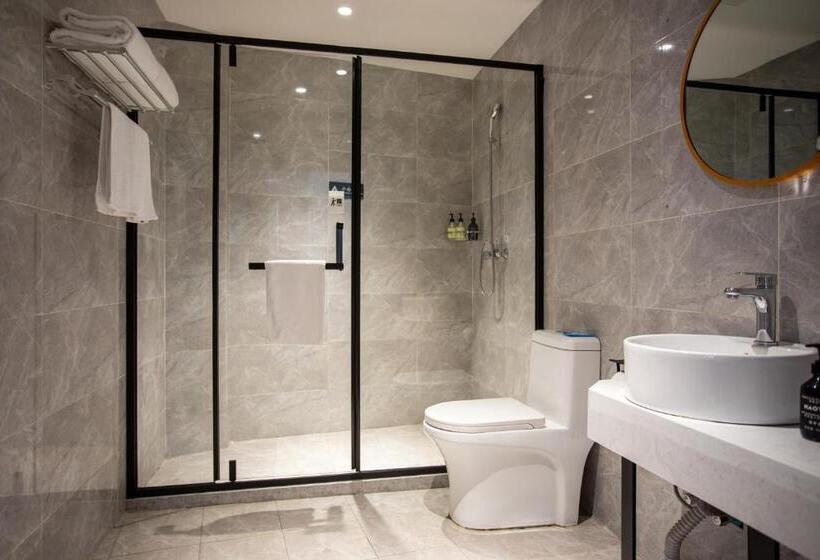 网鱼电竞酒店上海新国际博览中心店