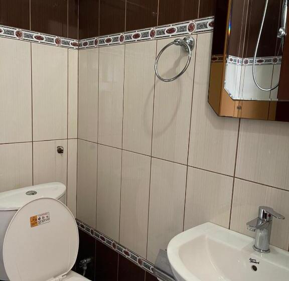 هاستل Dhoma Plazhi1