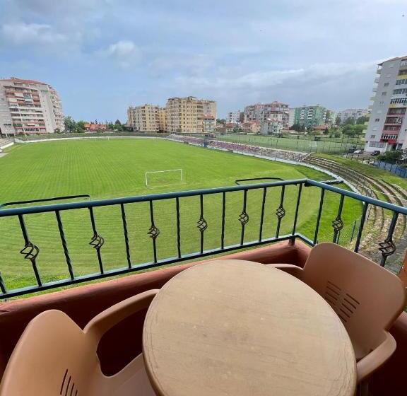 هاستل Dhoma Plazhi1