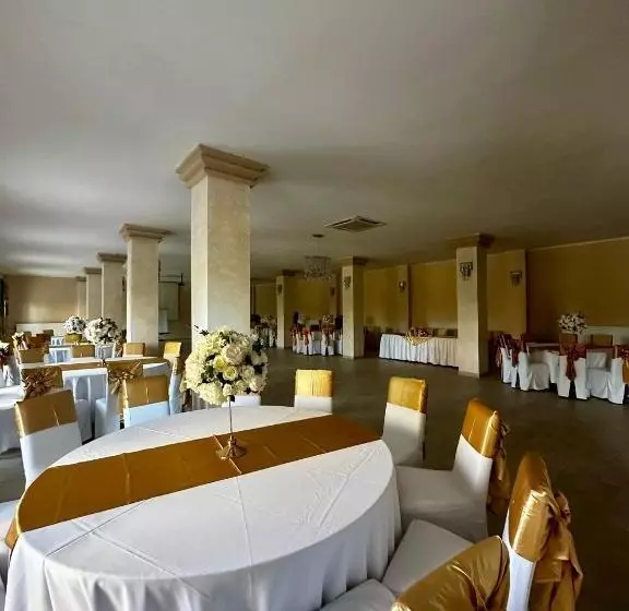 ホテル Domeniile Negrea By Insieme Grand Resort