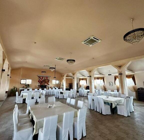 酒店 Domeniile Negrea By Insieme Grand Resort