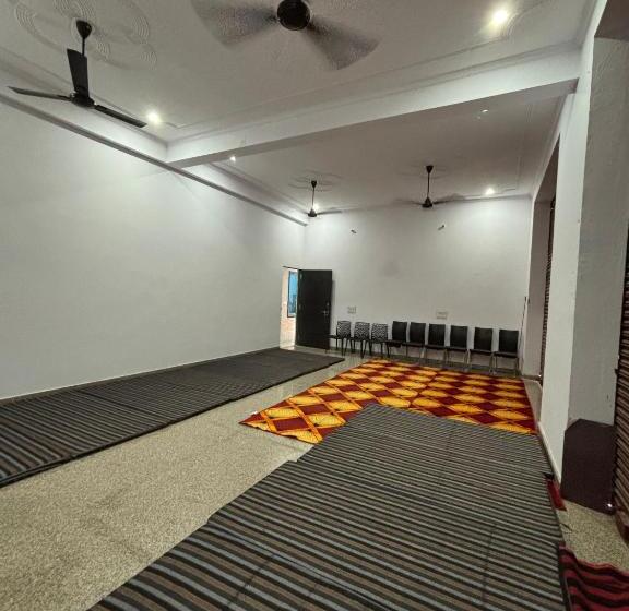 فندق Raghunath Palace