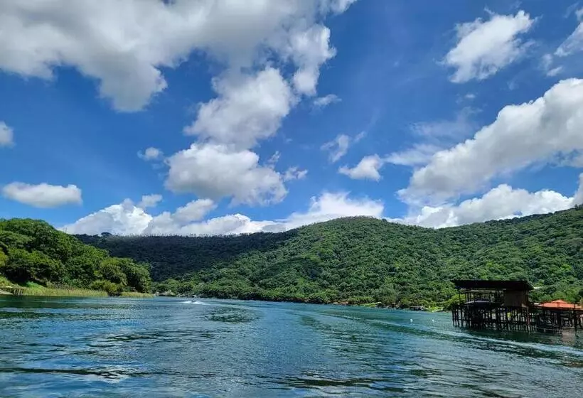 هتل Restaurante Y Hostal Romayor