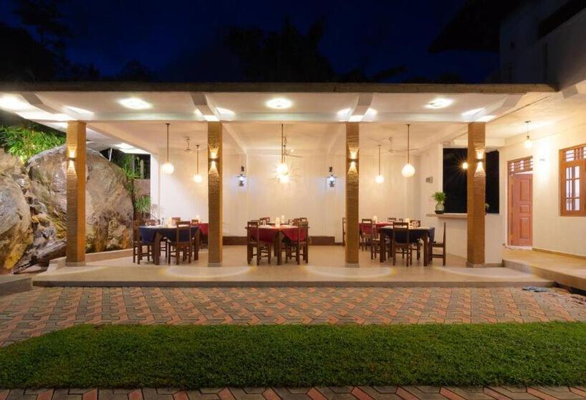 Hotel Tranquil Escape Hikkaduwa