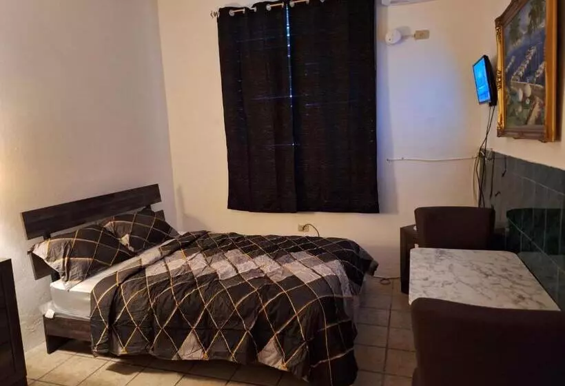 Humacao Guest House 2