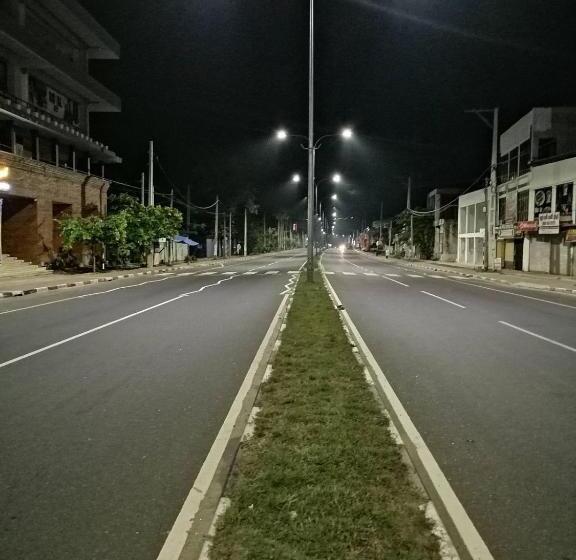 膳宿费 Adrian Hostels