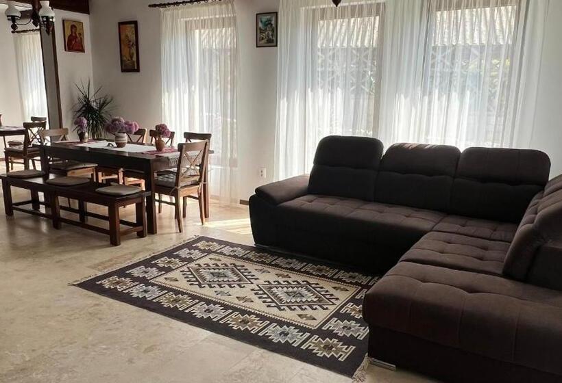 پانسیون Casa Tudorescu