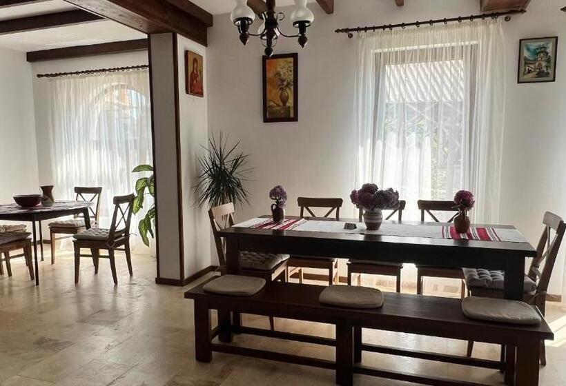 پانسیون Casa Tudorescu