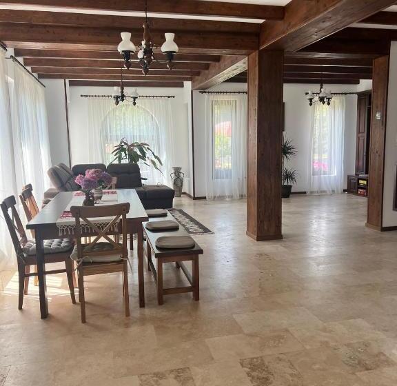 پانسیون Casa Tudorescu