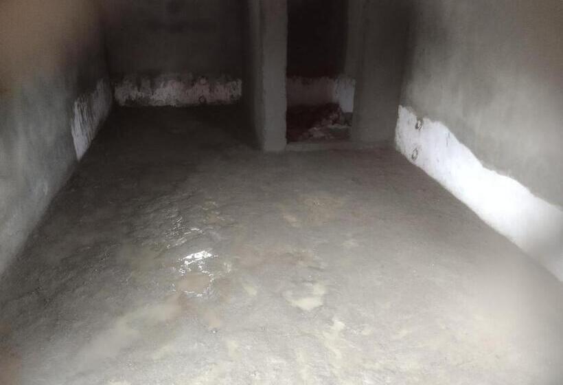 Pensão Rk Rooms For Bachelors