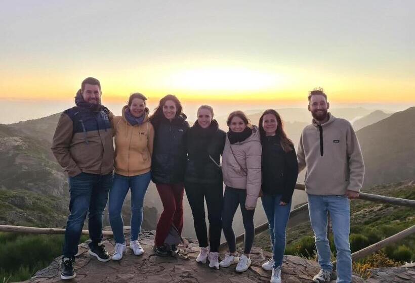 هاستل Homeoffice Madeira Coliving & Coworking With A Nice Community