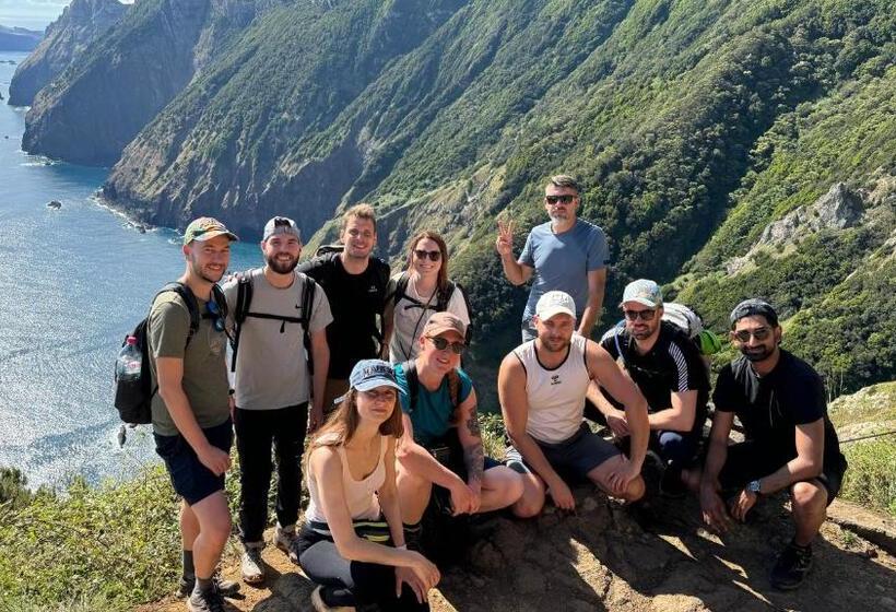 هاستل Homeoffice Madeira Coliving & Coworking With A Nice Community