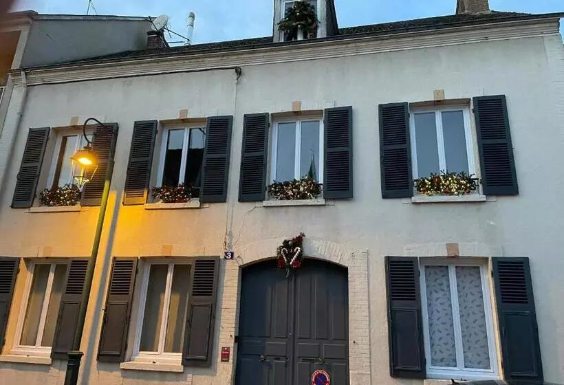 Aamiaismajoitus (B&B) Les Glycines