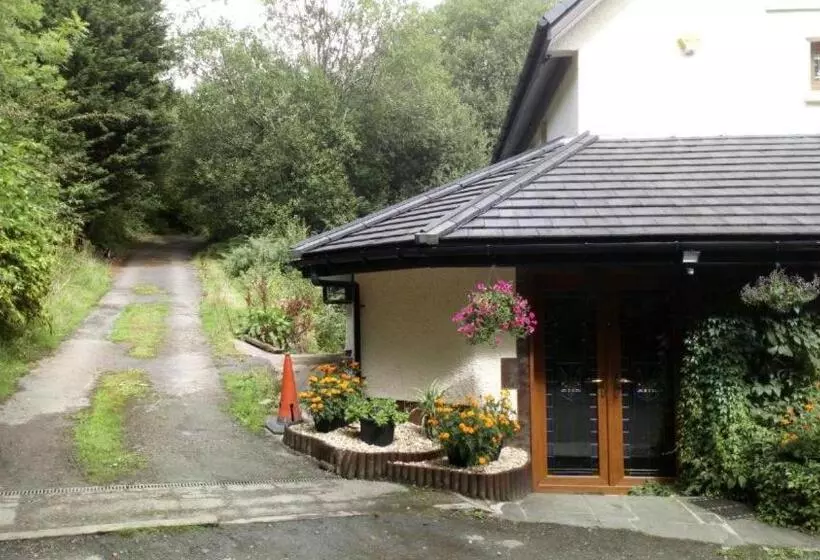 Aamiaismajoitus (B&B) Local Accommodation For Motocycle Off Road Centres