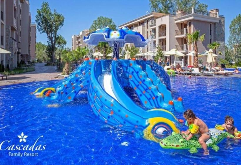 Cascadas Family Resort