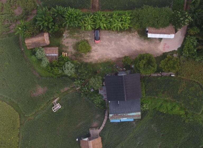 Szálloda นาตาทา Cafe & Farm Stay