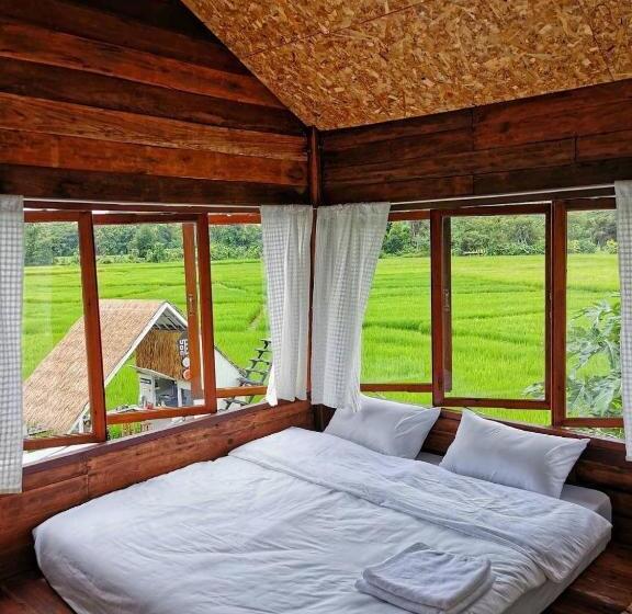 Szálloda นาตาทา Cafe & Farm Stay