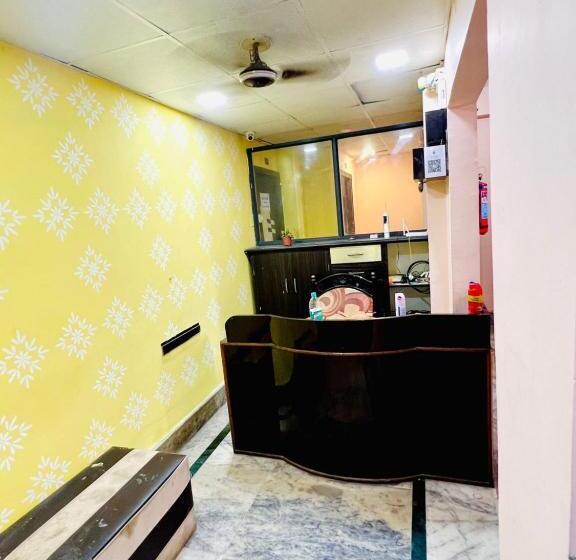 酒店 Goroomgo Relyef Inn Kolkata Fully Air Conditioned