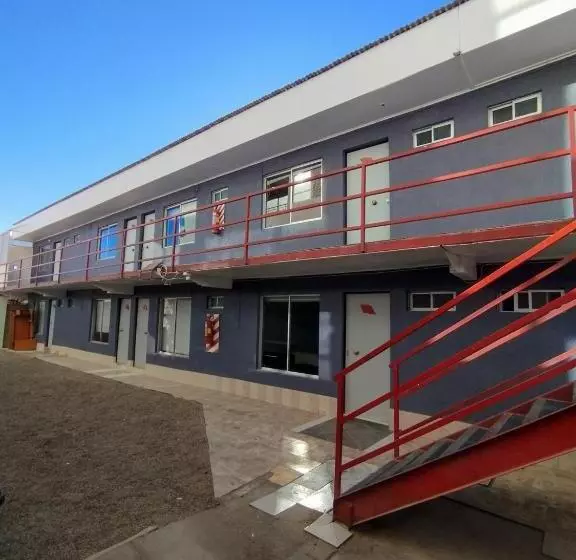 ホテル Hostal Calama