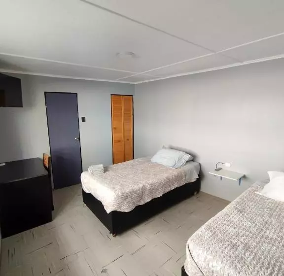 ホテル Hostal Calama
