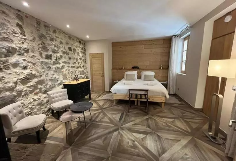 Hotelli Le 19   Chambre Patio 34m2   Centre Historique   Clim