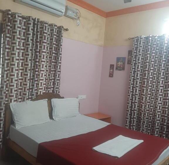 Hotelli Lechus Homestay