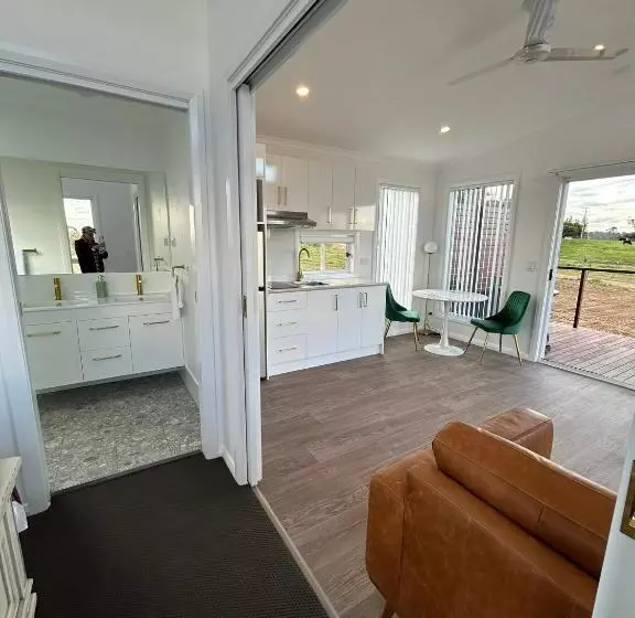 ホテル Red Hill Cabin #1 Walcha