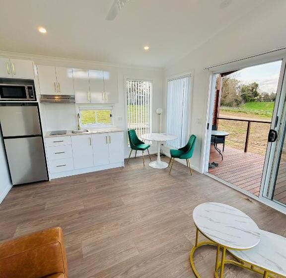 酒店 Red Hill Cabin #1 Walcha