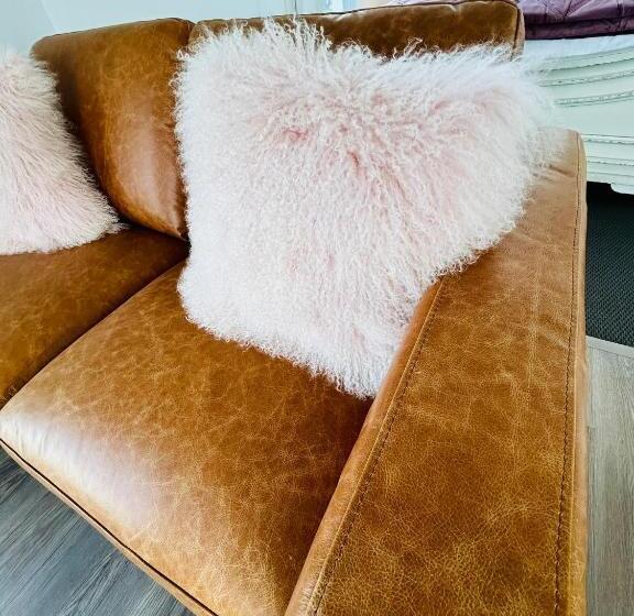 酒店 Red Hill Cabin #1 Walcha