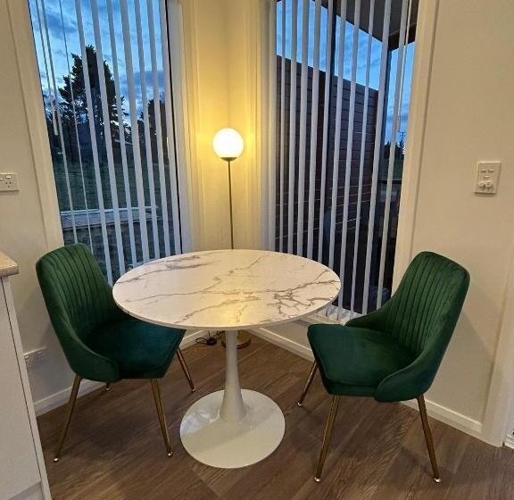 酒店 Red Hill Cabin #1 Walcha