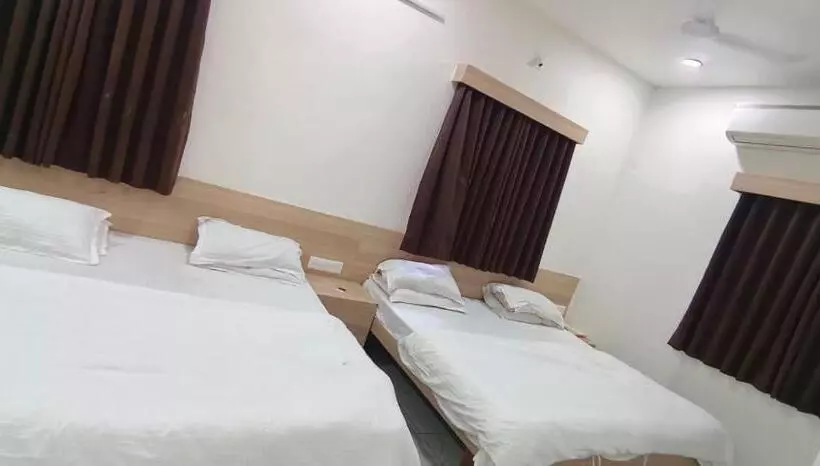 Hotelli Royal Stay Gandhinagar